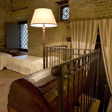 L'Arco Romanico 몬테팔코 외부 사진