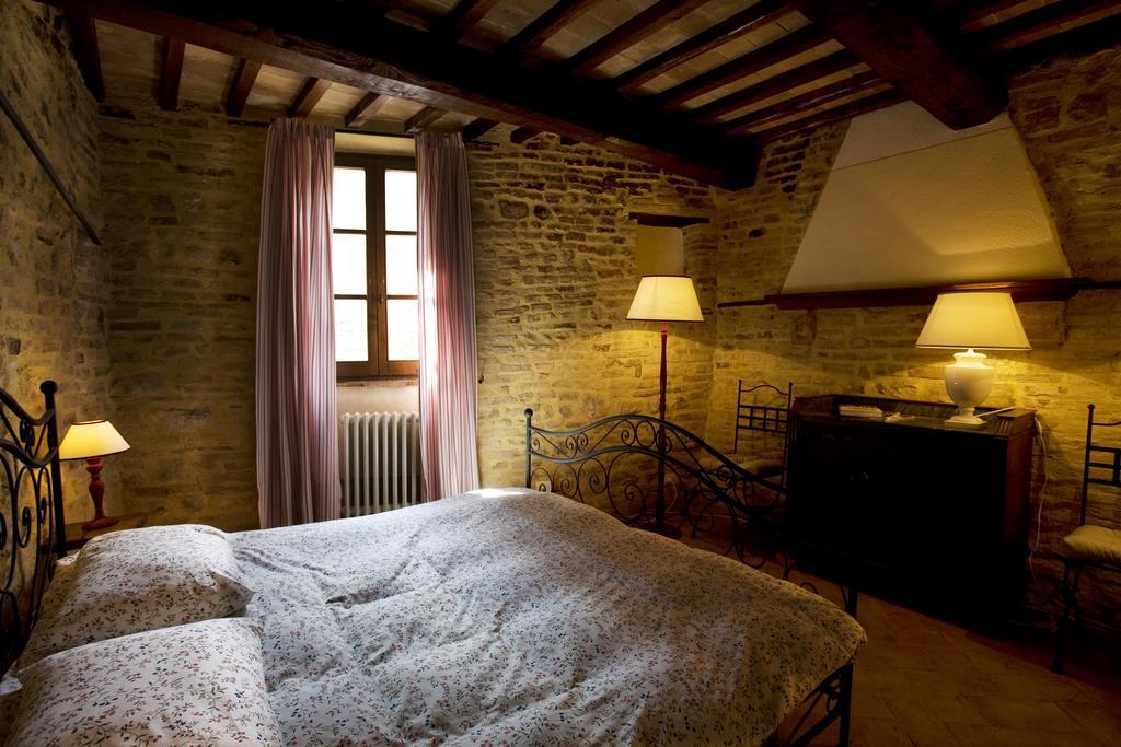 L'Arco Romanico 몬테팔코 외부 사진