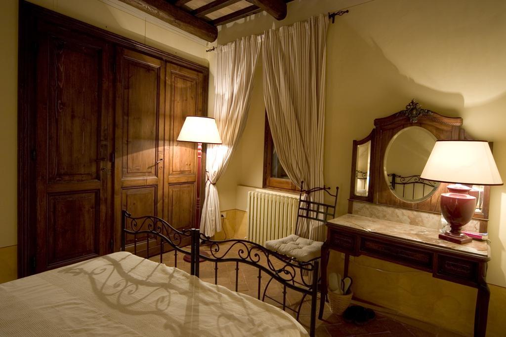 L'Arco Romanico 몬테팔코 외부 사진